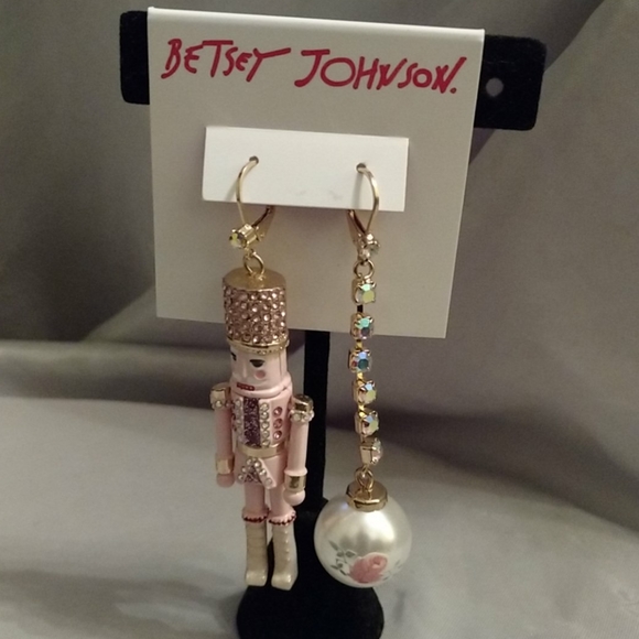 Betsey Johnson nutcracker pearl NWT - Picture 2 of 5